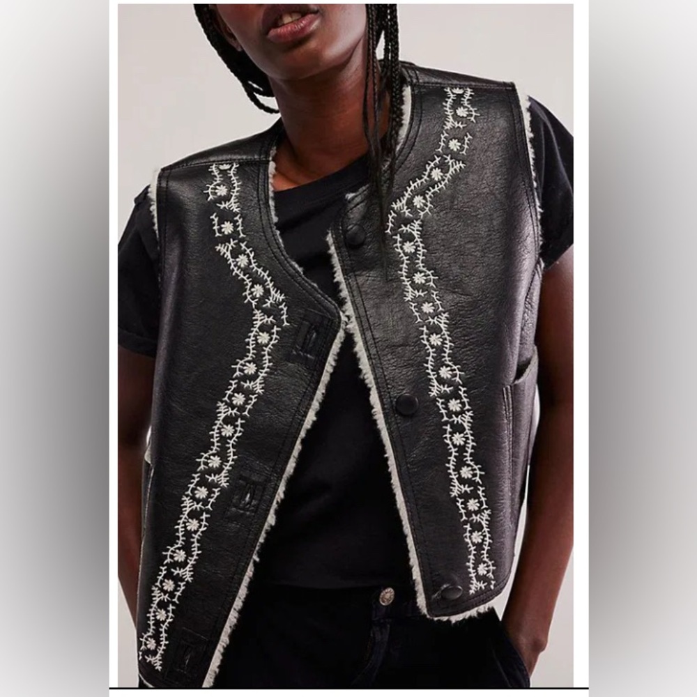 FREE PEOPLE Travelers Faux Leather Vest size small - Picture 7 of 13